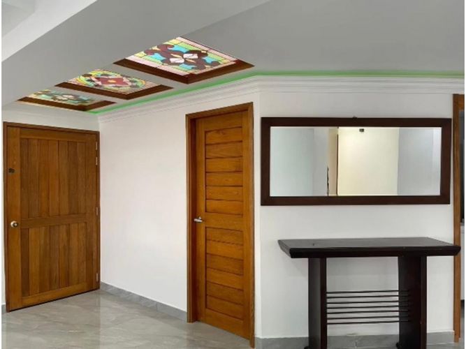 Apartamento de 5 alcobas en arriendo en Patio Bonito, Medellín, 244 m² · foto 15 de 18