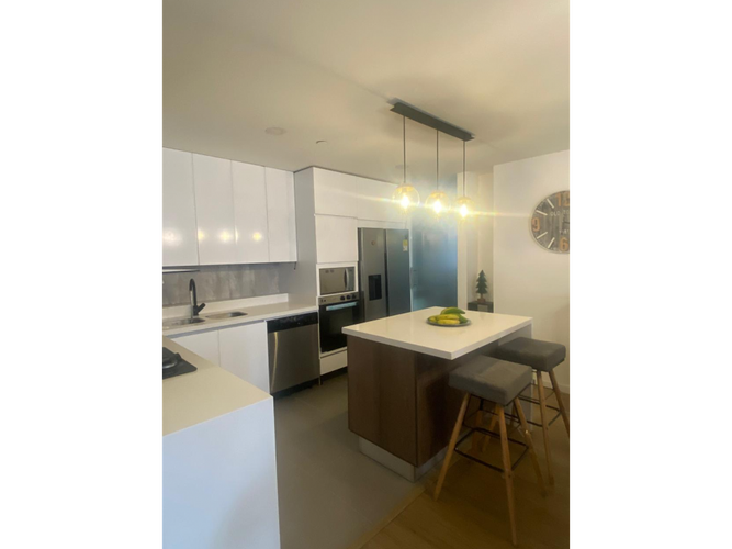 Apartamento de 3 alcobas en arriendo en Las Brujas, Medellín, 164 m² · foto 2 de 17