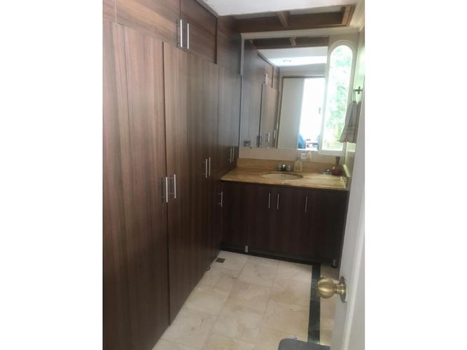 Casa de 3 alcobas en venta en Vía Las Palmas, Medellín, 472 m² · foto 8 de 20