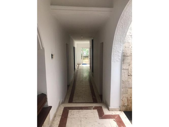 Casa de 3 alcobas en venta en Vía Las Palmas, Medellín, 472 m² · foto 17 de 20