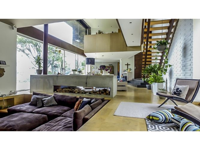 Casa de 3 alcobas en venta en Las Palmas, Medellín, 492 m² · foto 5 de 19