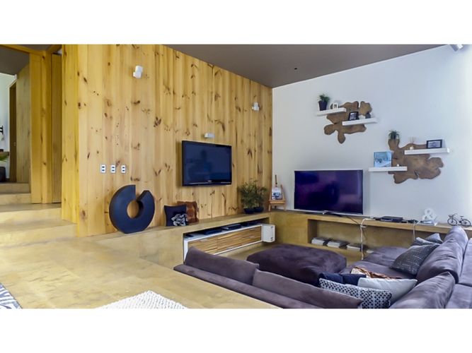 Casa de 3 alcobas en venta en Las Palmas, Medellín, 492 m² · foto 7 de 19