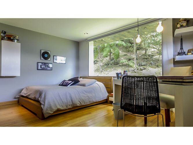 Casa de 3 alcobas en venta en Las Palmas, Medellín, 492 m² · foto 9 de 19