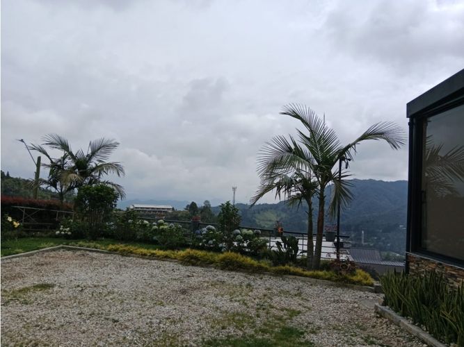 Casa de 3 alcobas en venta en Loma Del Escobero, Envigado, 420 m² · foto 15 de 24