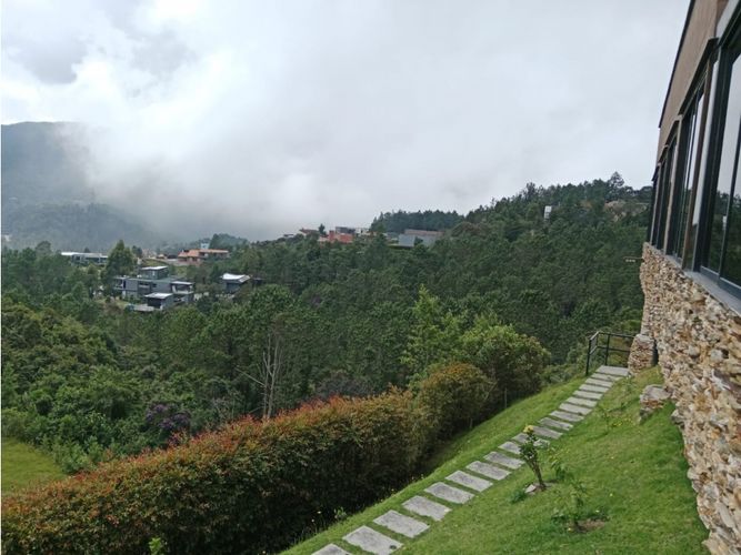 Casa de 3 alcobas en venta en Loma Del Escobero, Envigado, 420 m² · foto 16 de 24