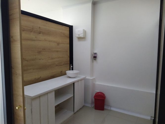 Local en arriendo en Patio Bonito, Medellín, 45 m² · foto 5 de 23