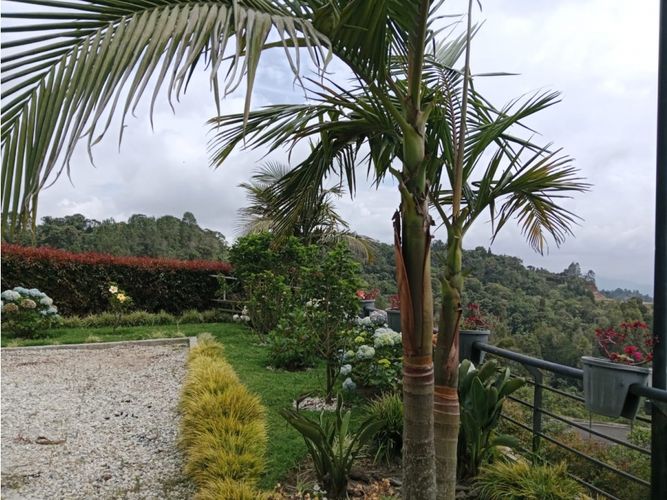 Casa de 3 alcobas en venta en Loma Del Escobero, Envigado, 420 m² · foto 18 de 24