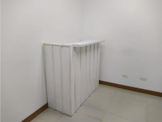 Local en arriendo en Patio Bonito, Medellín, 45 m² · foto 8 de 23