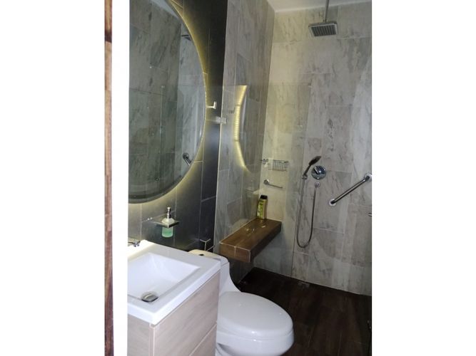 Casa de 3 alcobas en venta en Loma Del Escobero, Envigado, 420 m² · foto 23 de 24