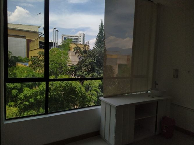Local en arriendo en Patio Bonito, Medellín, 45 m² · foto 19 de 23