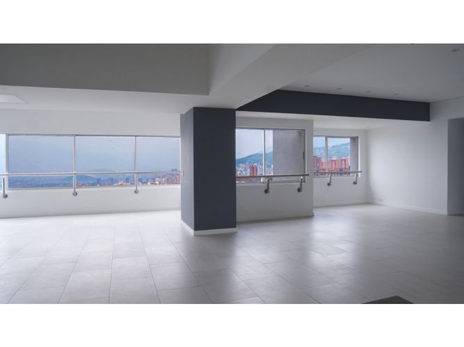 Apartamento de 6 alcobas en venta en San Lucas, Medellín, 770 m² · foto 13 de 24