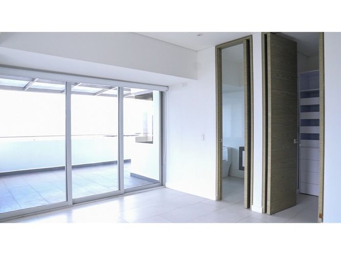 Apartamento de 6 alcobas en venta en San Lucas, Medellín, 770 m² · foto 14 de 24