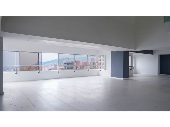 Apartamento de 6 alcobas en venta en San Lucas, Medellín, 770 m² · foto 16 de 24