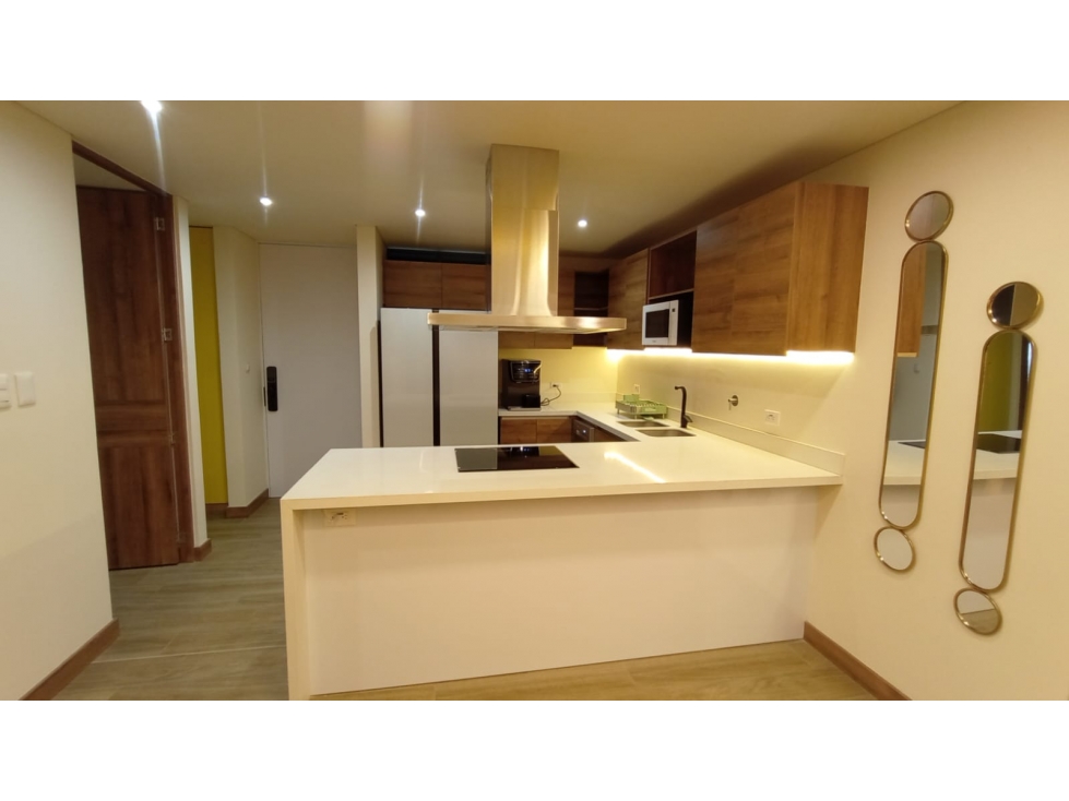 Apartamento en arriendo en Ciudad Del Río, Medellín · foto 2 de 13