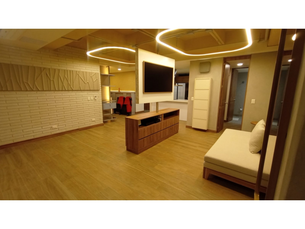 Apartamento en arriendo en Ciudad Del Río, Medellín · foto 3 de 13