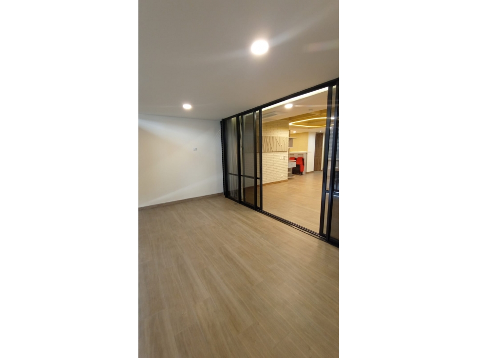 Apartamento en arriendo en Ciudad Del Río, Medellín · foto 4 de 13