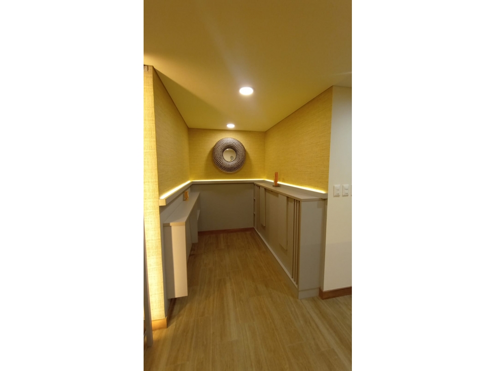 Apartamento en arriendo en Ciudad Del Río, Medellín · foto 8 de 13