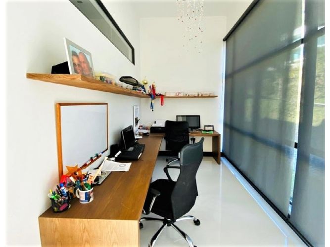 Casa de 4 alcobas en venta en Santa Catalina, Medellín, 700 m² · foto 12 de 16
