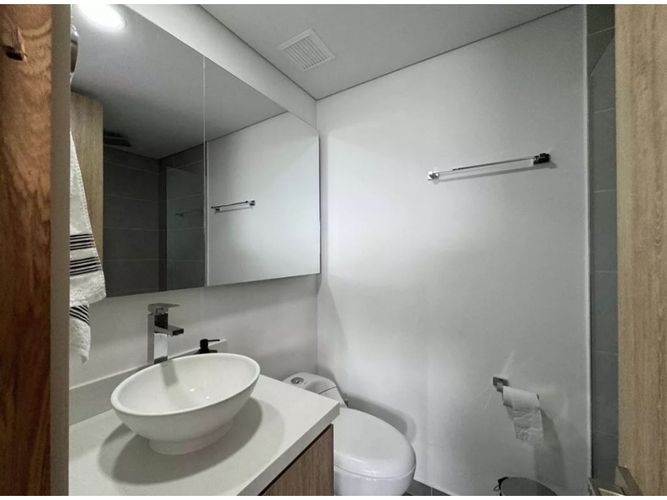 Apartamento de 2 alcobas en venta en Loma Del Indio, Medellín, 131 m² · foto 14 de 14