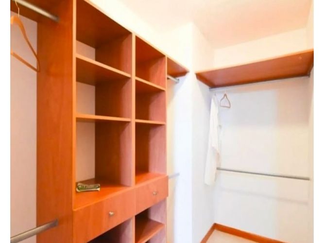 Apartamento de 4 alcobas en venta en Santa Fe, Medellín, 141 m² · foto 12 de 19