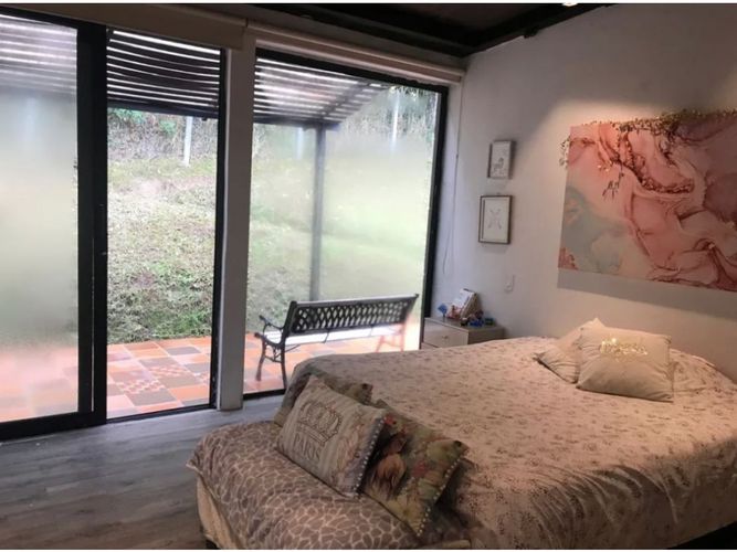 Apartamento de 3 alcobas en venta en Loma Del Escobero, El Retiro, 260 m² · foto 5 de 8