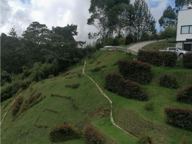 Casa de 4 alcobas en venta en Vía Las Palmas, Medellín, 292 m² · foto 13 de 24