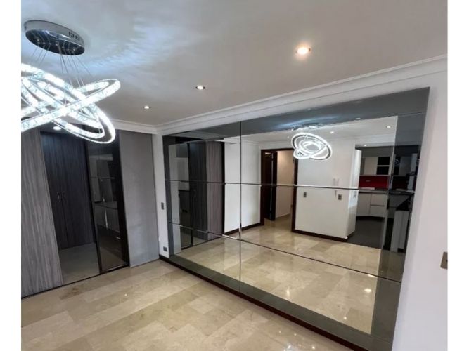 Apartamento de 4 alcobas en venta en Castropol, Medellín, 198 m² · foto 14 de 18