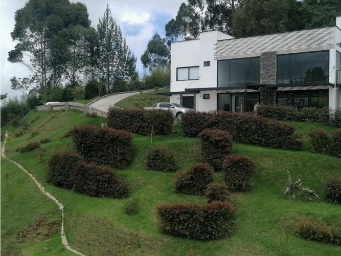Casa de 4 alcobas en venta en Vía Las Palmas, Medellín, 292 m² · foto 24 de 24