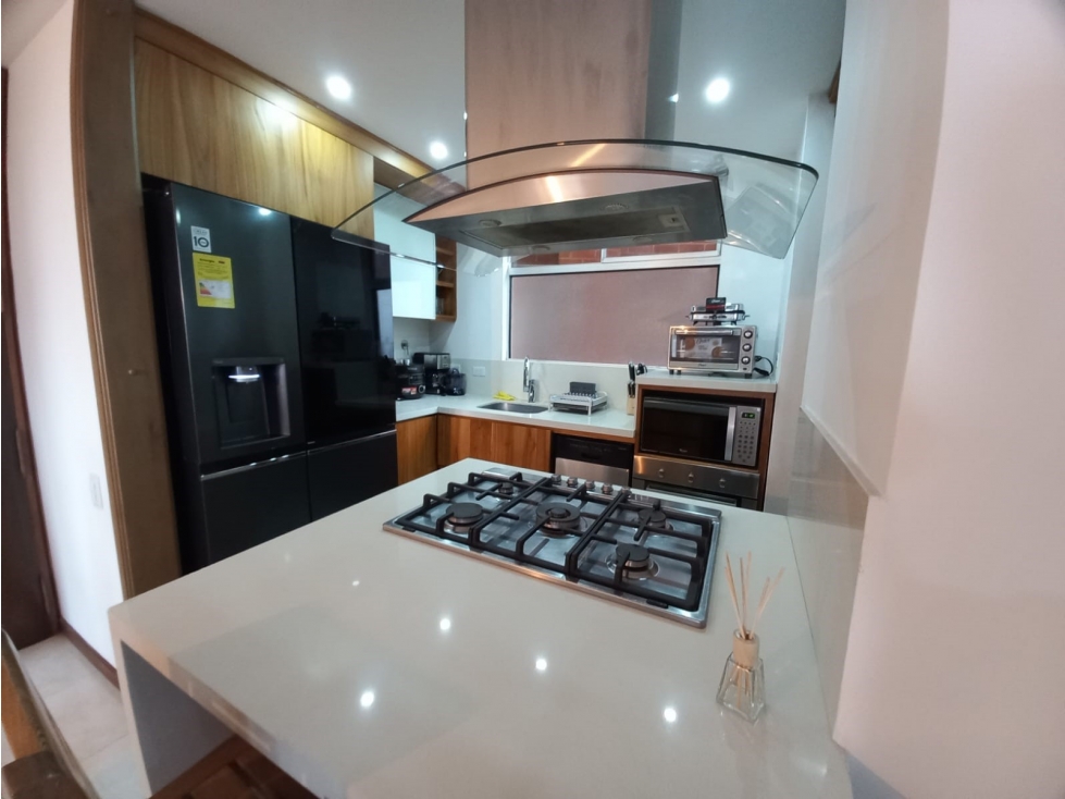 Apartamento en arriendo en Villa Carlota, Medellín · foto 2 de 19
