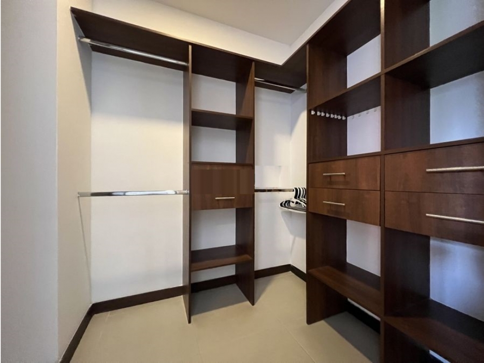 Apartamento en arriendo en La Tomatera, Medellín · foto 11 de 12