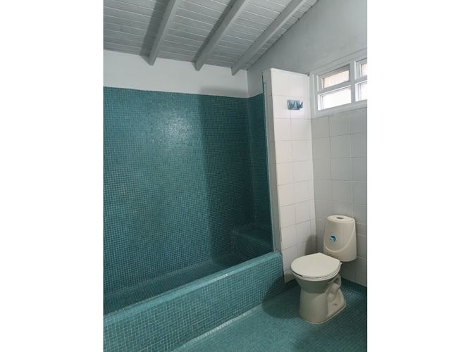 Casa de 4 alcobas en arriendo en Urbanizacion Villa Linda, Envigado, 350 m² · foto 8 de 23
