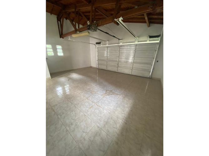 Casa de 4 alcobas en arriendo en Urbanizacion Villa Linda, Envigado, 350 m² · foto 10 de 23