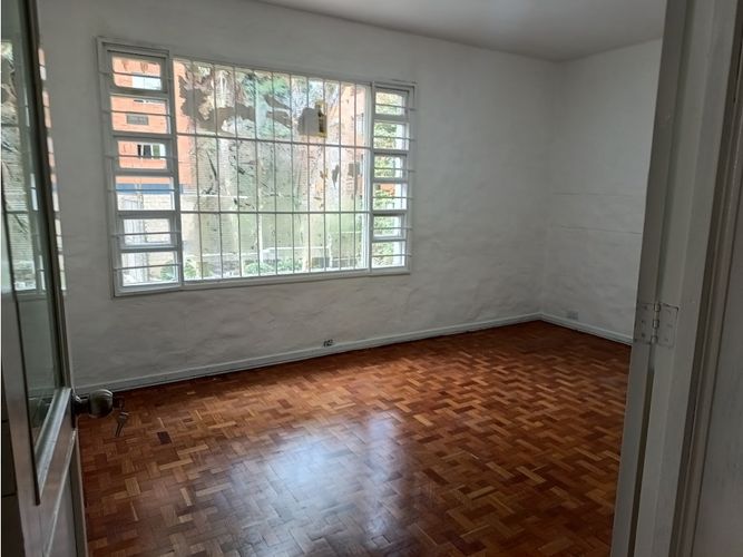 Casa de 4 alcobas en arriendo en Urbanizacion Villa Linda, Envigado, 350 m² · foto 14 de 23