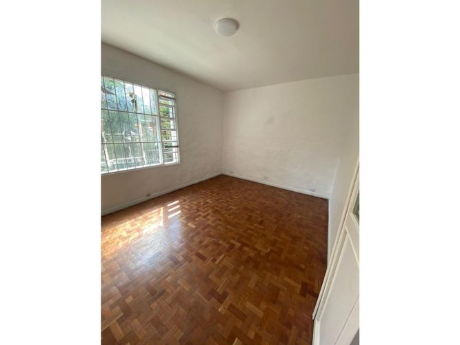 Casa de 4 alcobas en arriendo en Urbanizacion Villa Linda, Envigado, 350 m² · foto 17 de 23