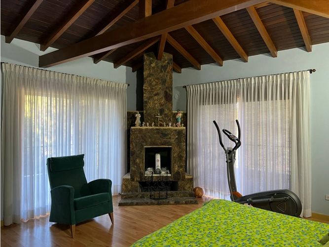 Casa de 3 alcobas en venta en Altos Del Escobero, Envigado, 460 m² · foto 9 de 14