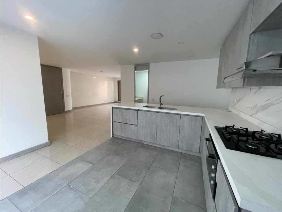 Apartamento en arriendo en El Campestre, Medellín · foto 5 de 21