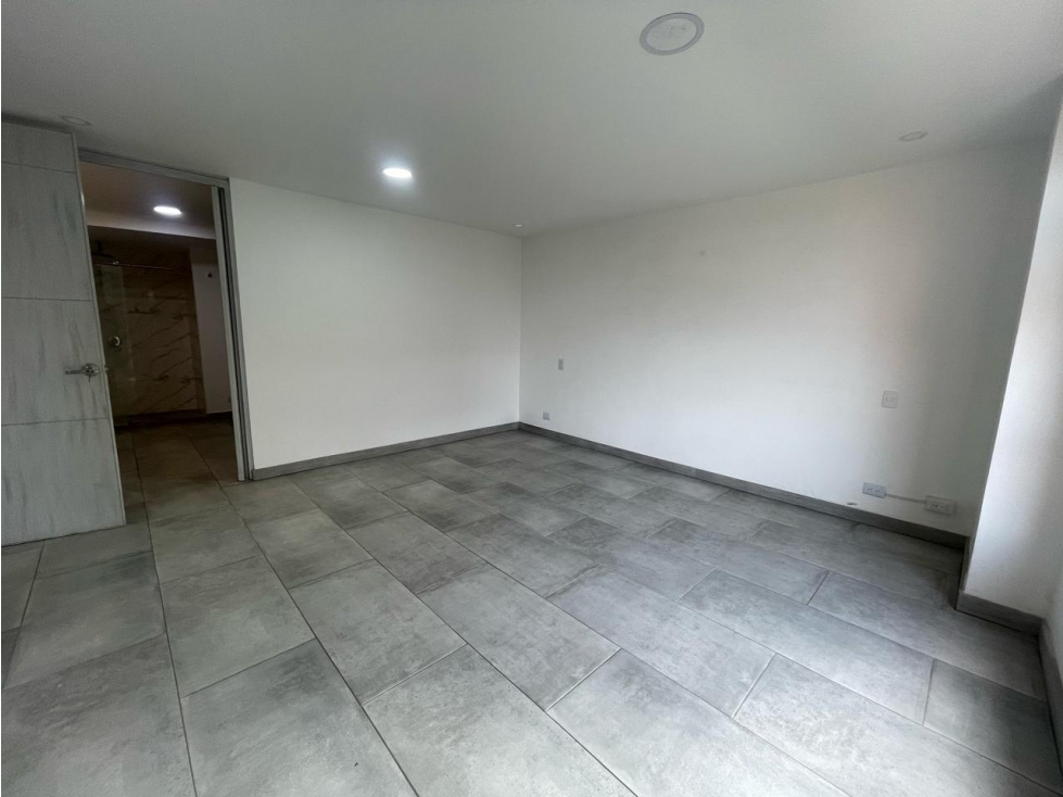 Apartamento en arriendo en El Campestre, Medellín · foto 15 de 21