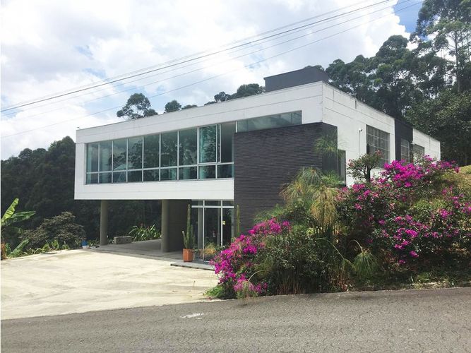 Casa de 5 alcobas en venta en Las Palmas, Medellín, 520 m² · foto 7 de 11