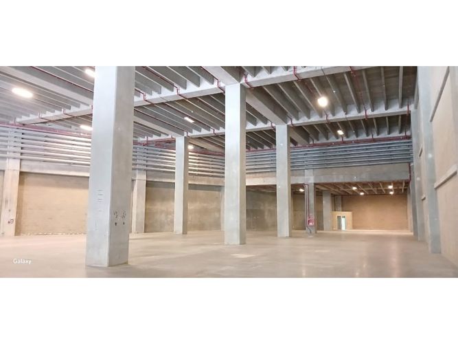 Bodega en arriendo en La Inmaculada, La Estrella, 2877 m² · foto 2 de 7