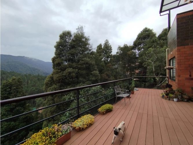 Casa de 7 alcobas en venta en Altos Del Escobero, Envigado, 477 m² · foto 5 de 18