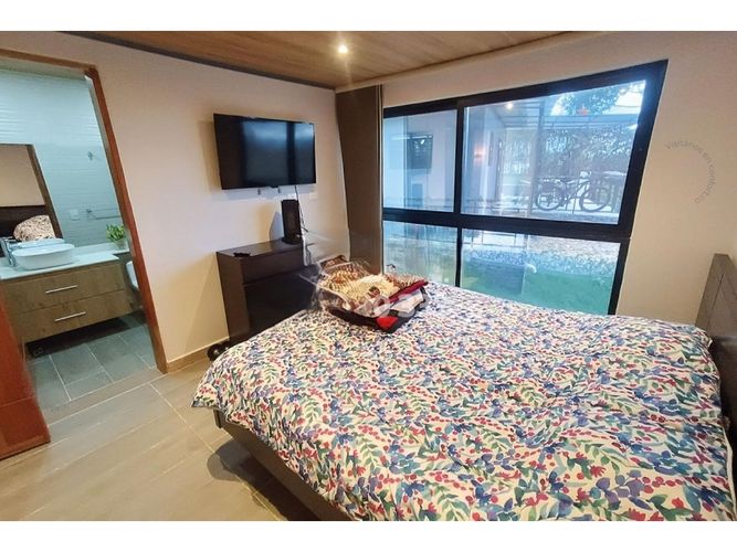Casa de 4 alcobas en venta en Altos Del Escobero, Envigado, 800 m² · foto 13 de 19