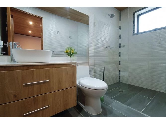 Casa de 4 alcobas en venta en Altos Del Escobero, Envigado, 800 m² · foto 16 de 19