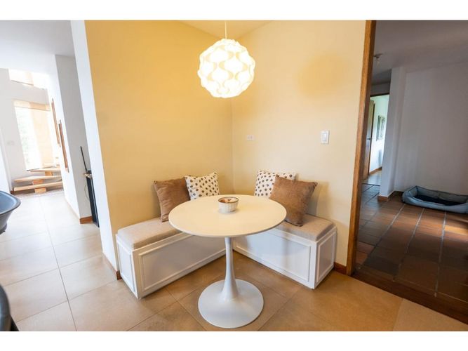 Casa de 4 alcobas en venta en La Candelaria, Envigado, 350 m² · foto 12 de 14