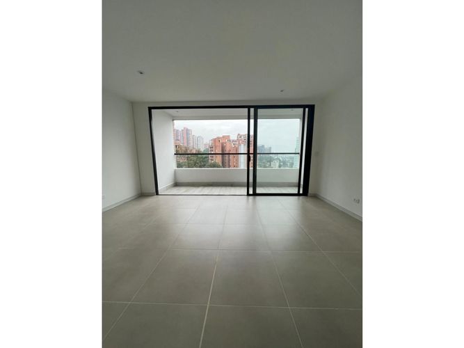 Apartamento de 3 alcobas en venta en El Diamante No. 2, Medellín, 86 m² · foto 3 de 14