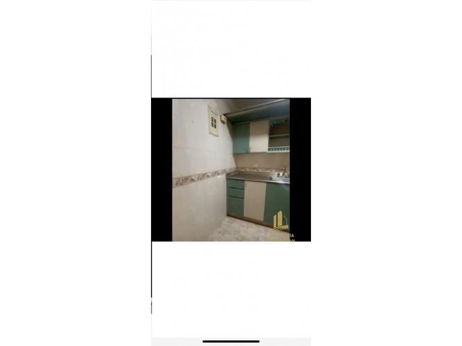 Casa de 8 alcobas en venta en La Candelaria, Medellín, 280 m² · foto 2 de 24