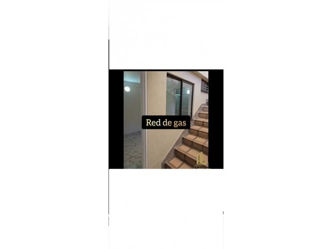 Casa de 8 alcobas en venta en La Candelaria, Medellín, 280 m² · foto 7 de 24