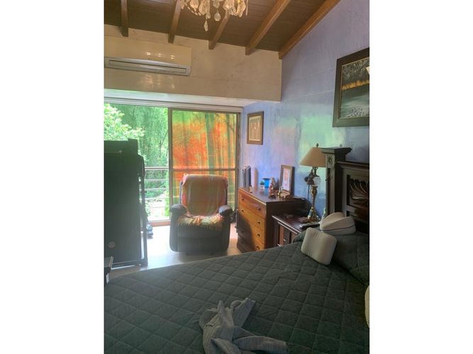 Casa de 4 alcobas en venta en Cumbres, Envigado, 220 m² · foto 2 de 15