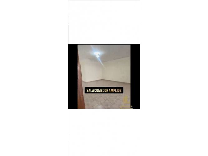Casa de 8 alcobas en venta en La Candelaria, Medellín, 280 m² · foto 11 de 24