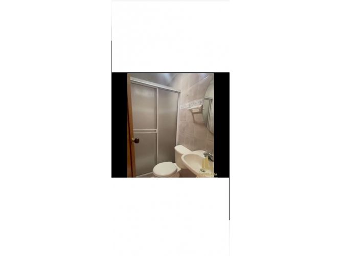 Casa de 8 alcobas en venta en La Candelaria, Medellín, 280 m² · foto 18 de 24