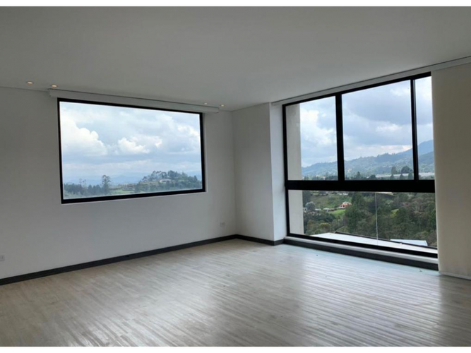 Casa de 4 alcobas en venta en Bella Aguada, Envigado, 370 m² · foto 6 de 12